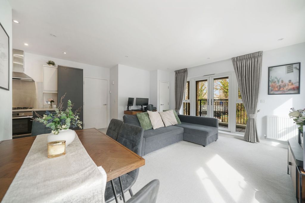 Property photo 3 of 12 Flat 5, 236 Selsdon Road - Lha0Lg5Vmxspcuzwm6B8