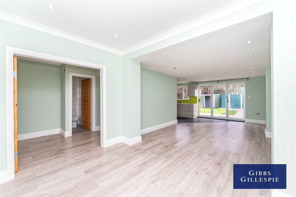 Property photo 1 of 10 Picture No. 05