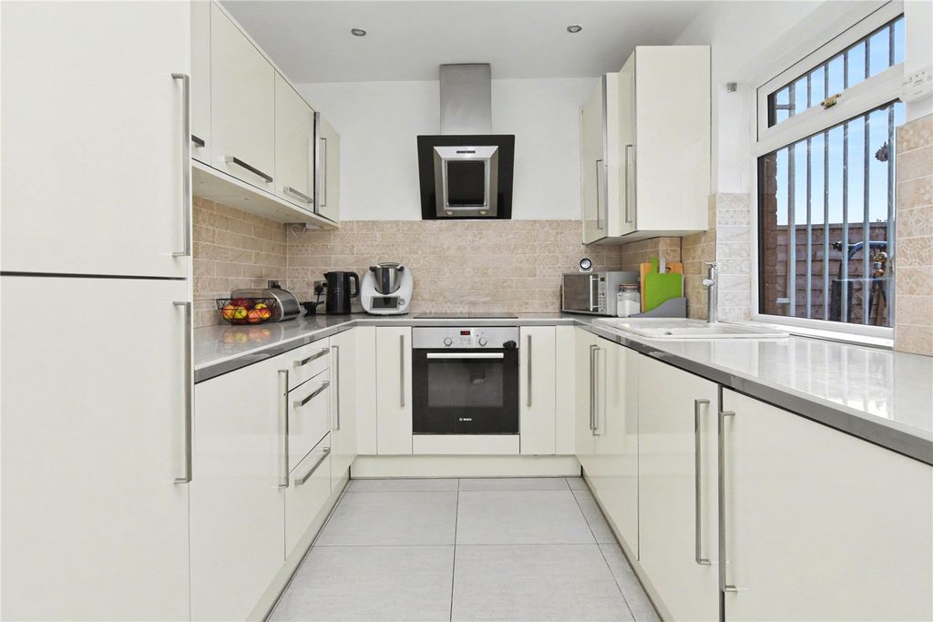 Property photo 2 of 16 Picture 2