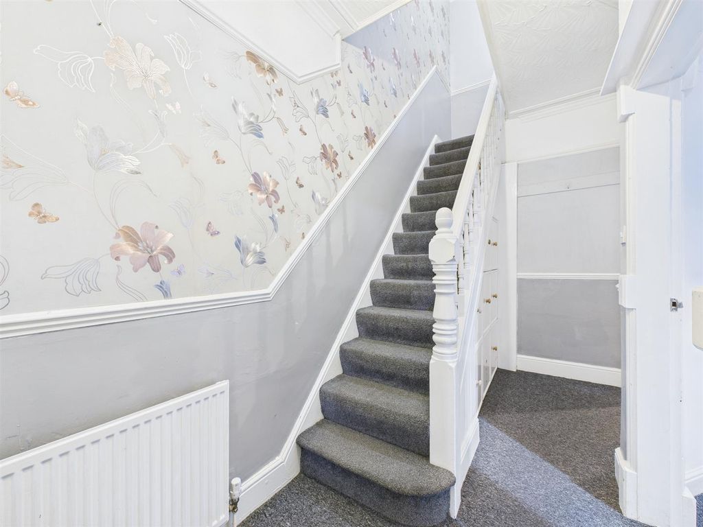 Property photo 3 of 29 Cam03844G0-Pr0361-Still002.Jpg