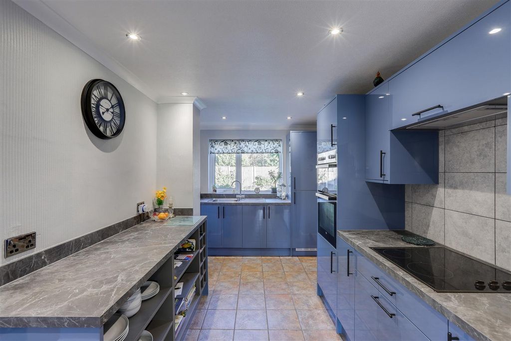 Property photo 3 of 28 211125_20.Jpg