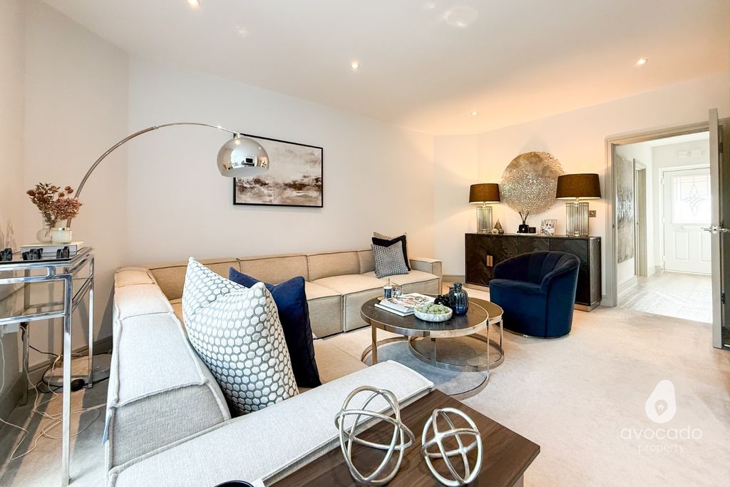 Property photo 3 of 33 5718376