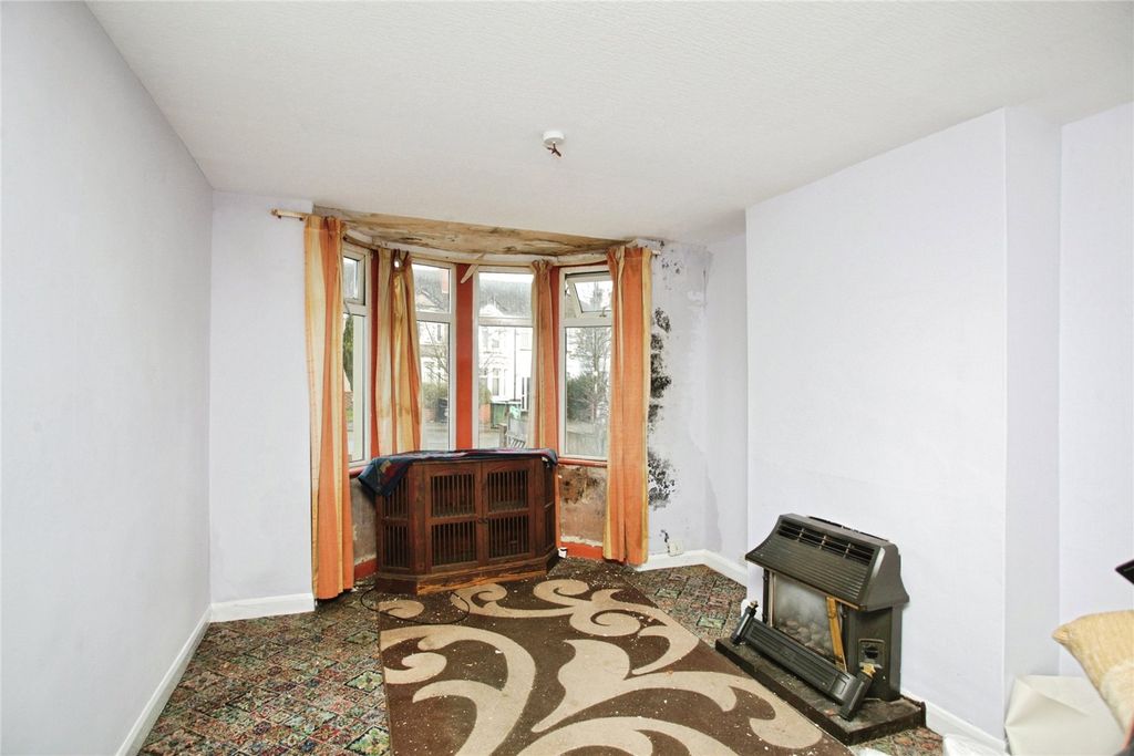 Property photo 2 of 13 Picture No. 02