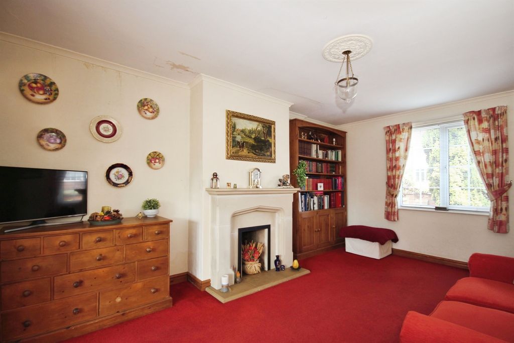 Property photo 2 of 13