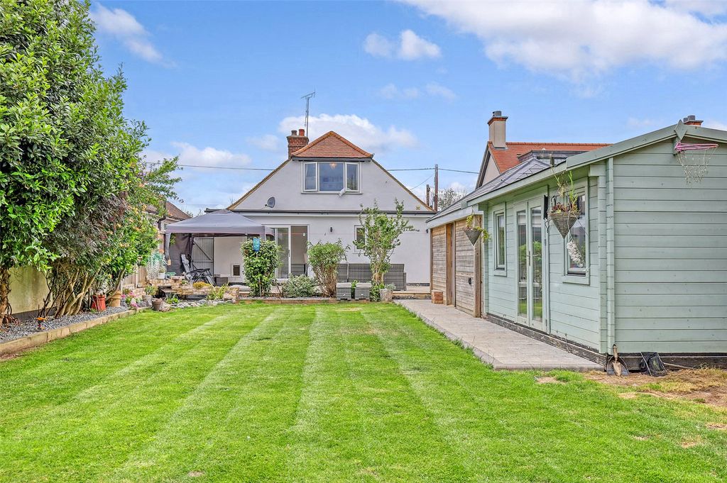 Property photo 2 of 17 Picture No. 21