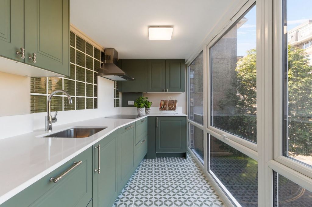 Property photo 2 of 12 Gallery