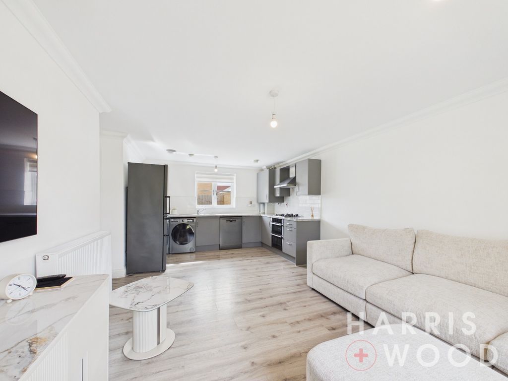 Property photo 2 of 19 5123955