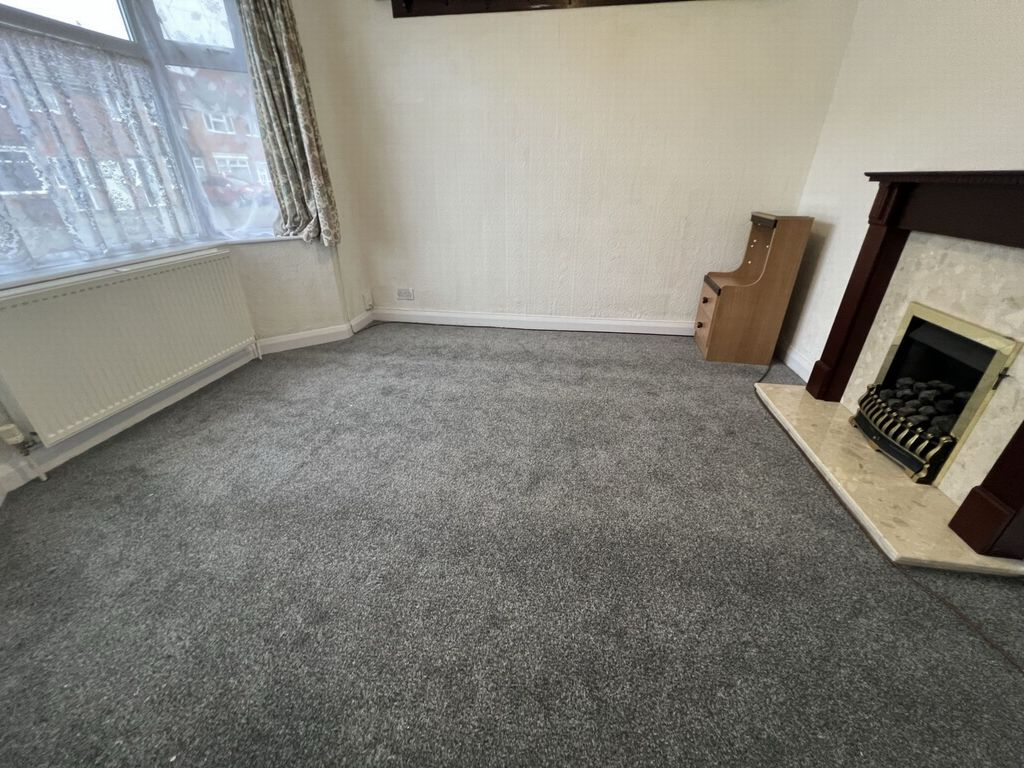 Property photo 2 of 7 Lounge