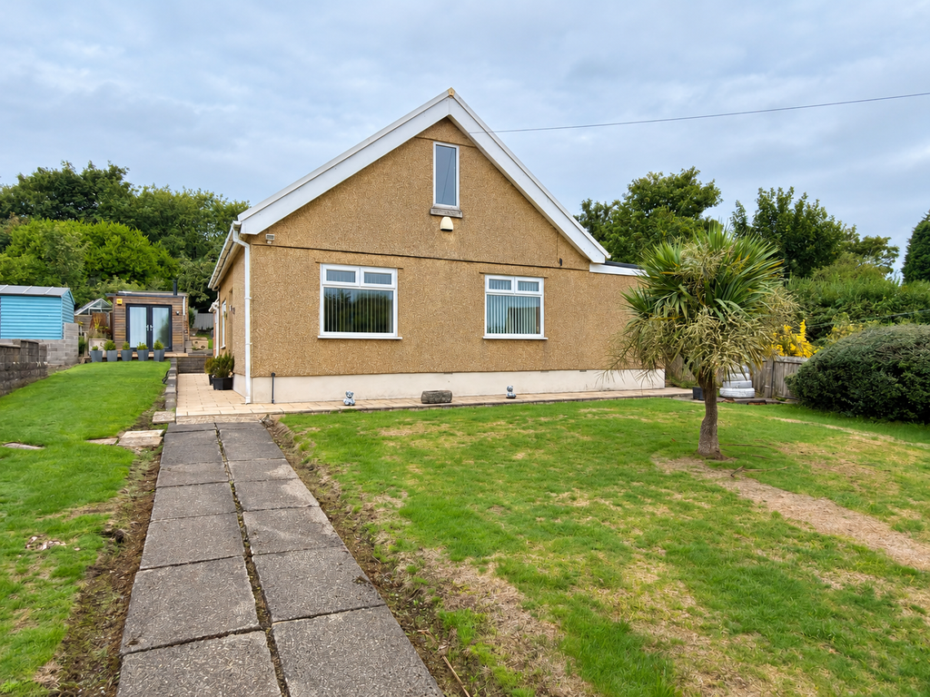 Property photo 1 of 32