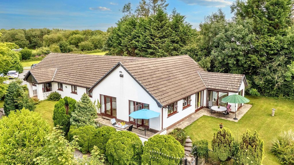 Property photo 1 of 49