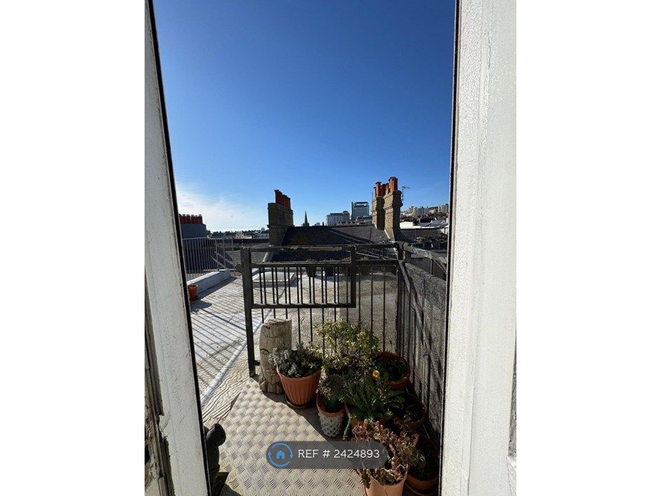 Property photo 1 of 27
