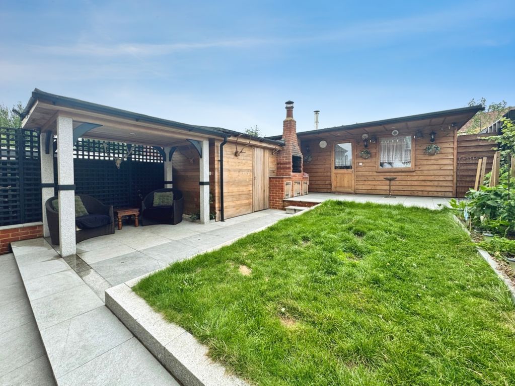 Property photo 2 of 12 Pbox-Img.Jpg