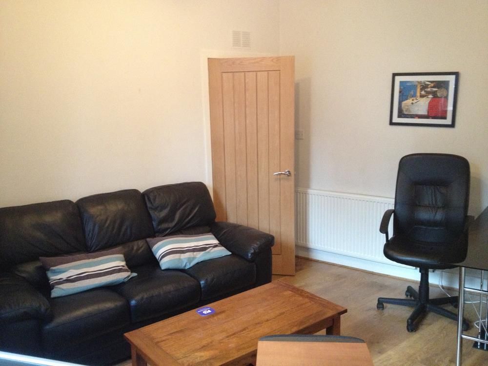 Property photo 1 of 3 Bakerst32F1