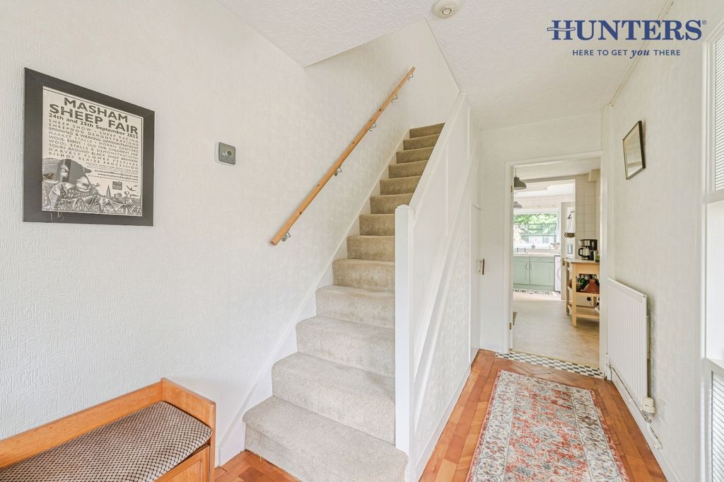 Property photo 2 of 33 Pbox-Img.Jpg