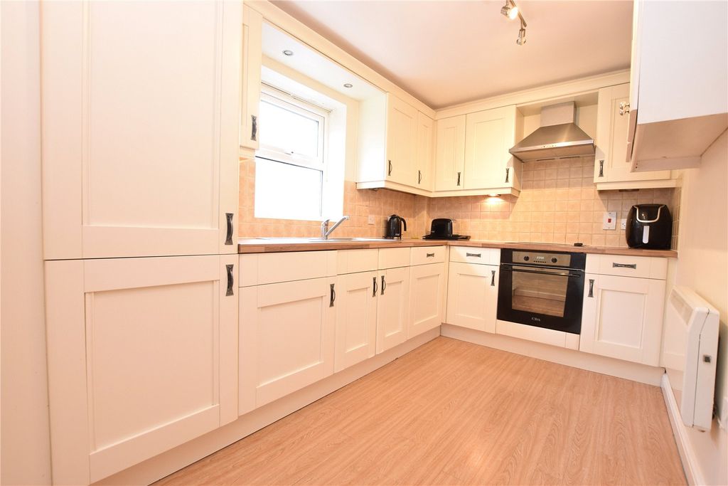 Property photo 2 of 7 Picture No. 08