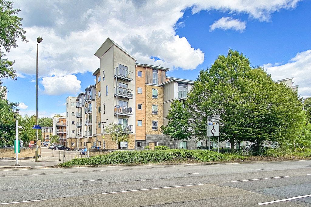 Property photo 1 of 8 1