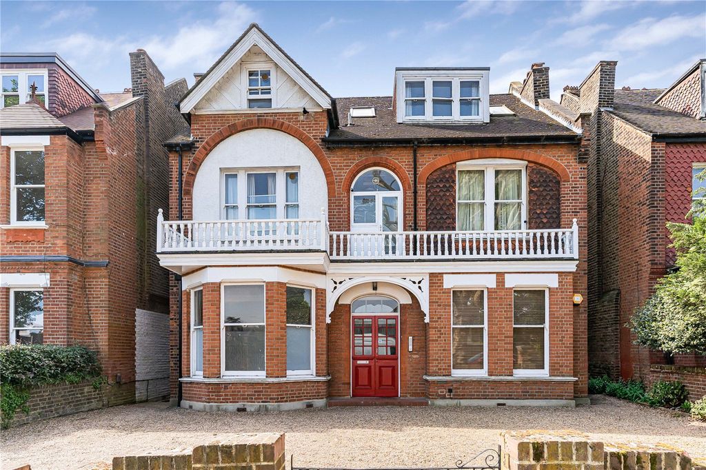 Property photo 1 of 14 External