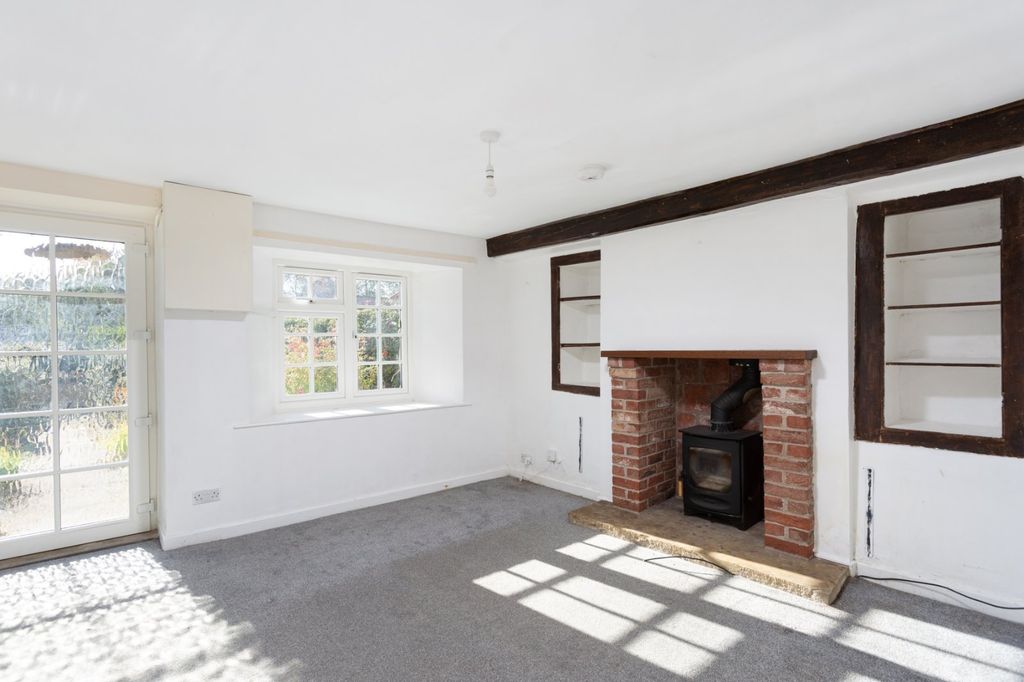 Property photo 3 of 14 Sitting Room