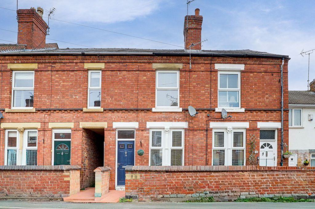 Property photo 1 of 18