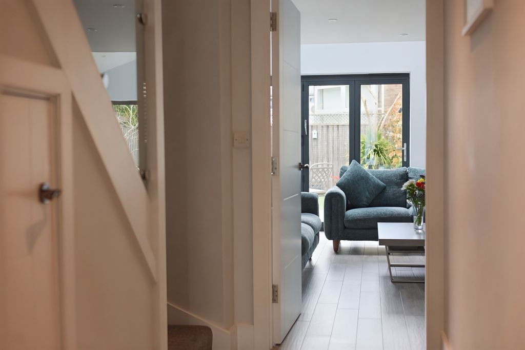 Property photo 2 of 28 Img_0743
