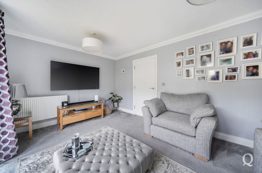 Property photo 2 of 24 9d2906c0-5c1d-4F2...