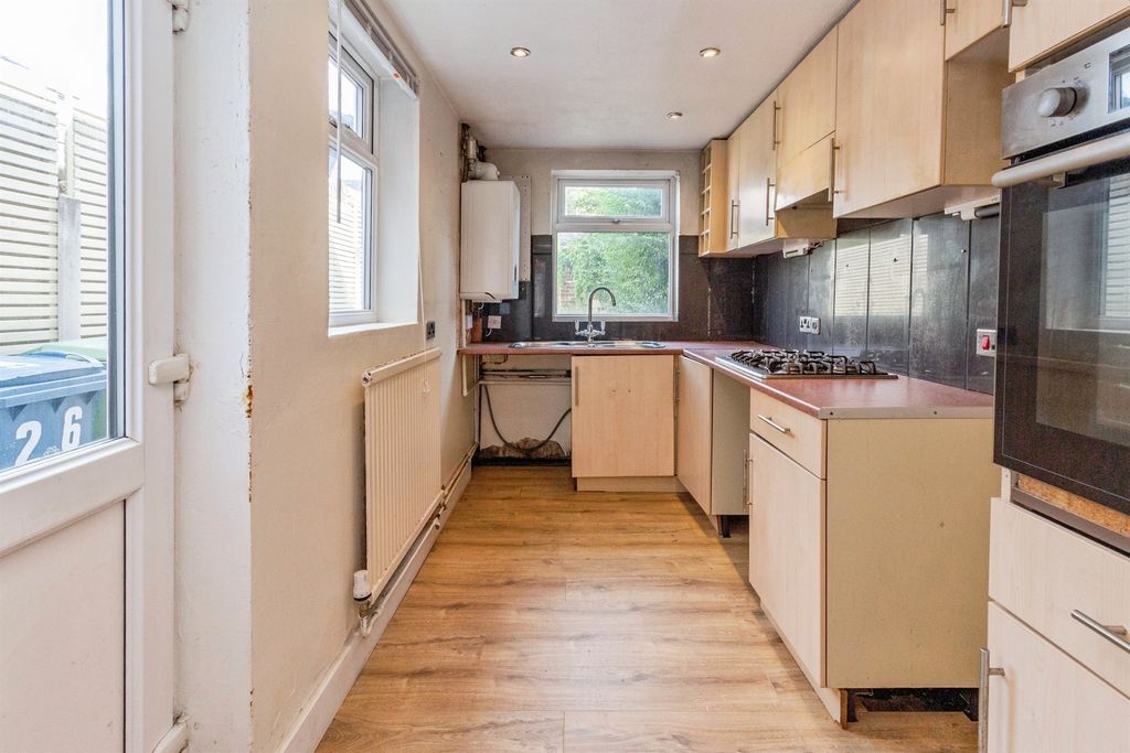 Property photo 3 of 17