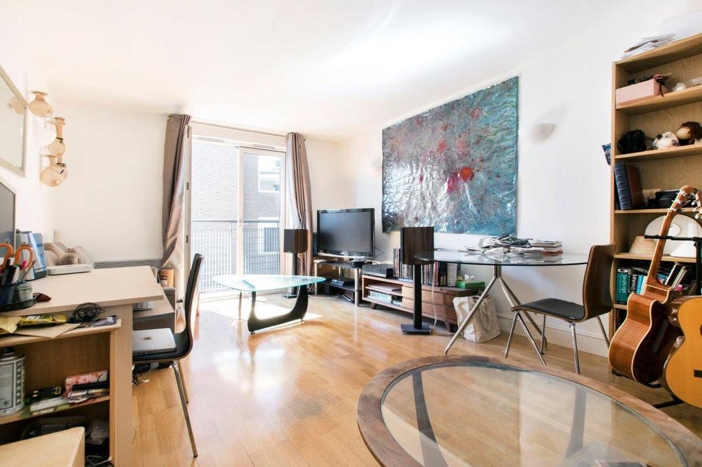 Property photo 1 of 11 Reception Room