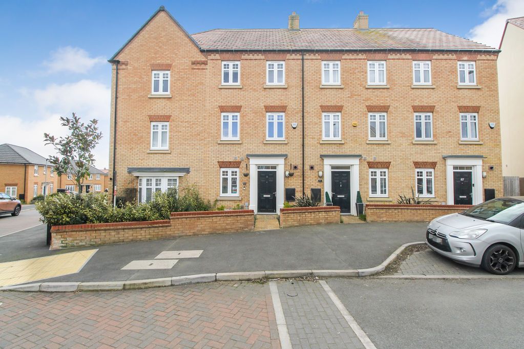 Property photo 1 of 16 Front