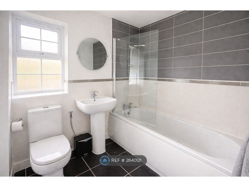 Property photo 2 of 4