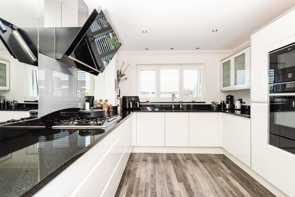 Property photo 2 of 15 For Sale By Aspire Residential | Franklin Road