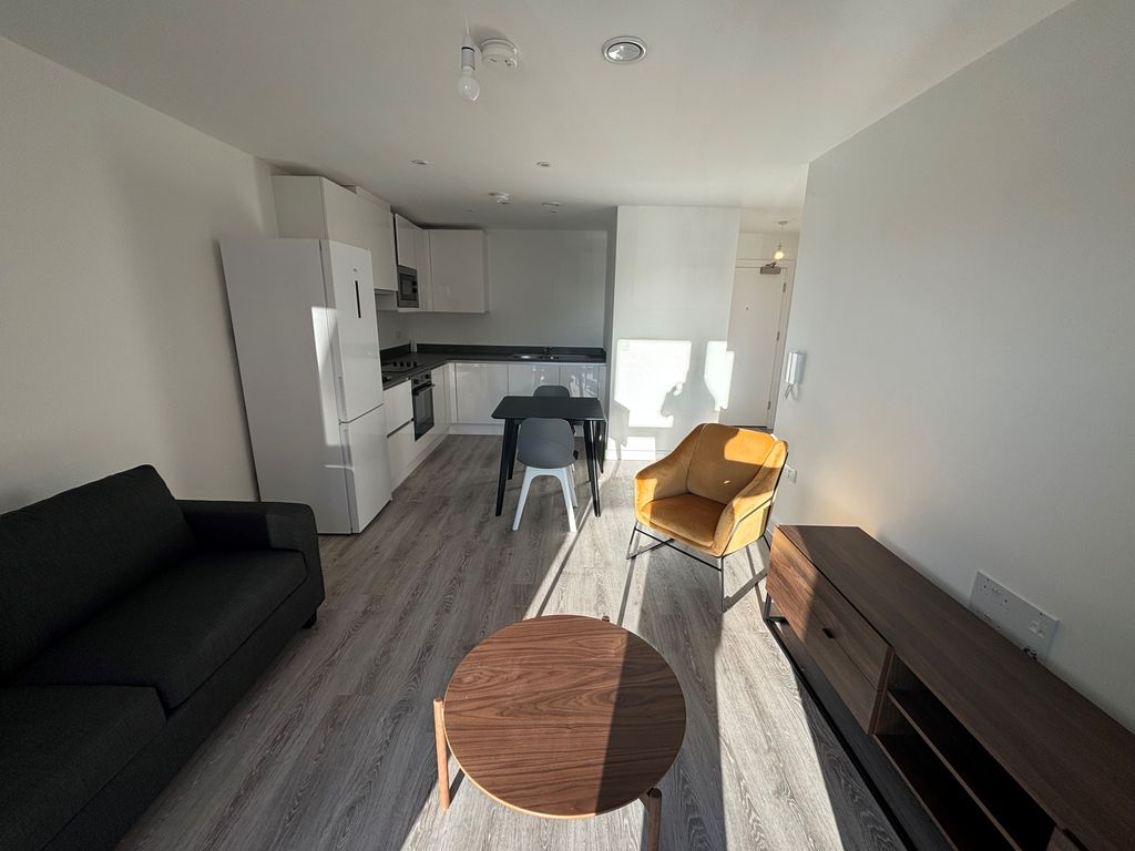 Property photo 1 of 7 Living Room