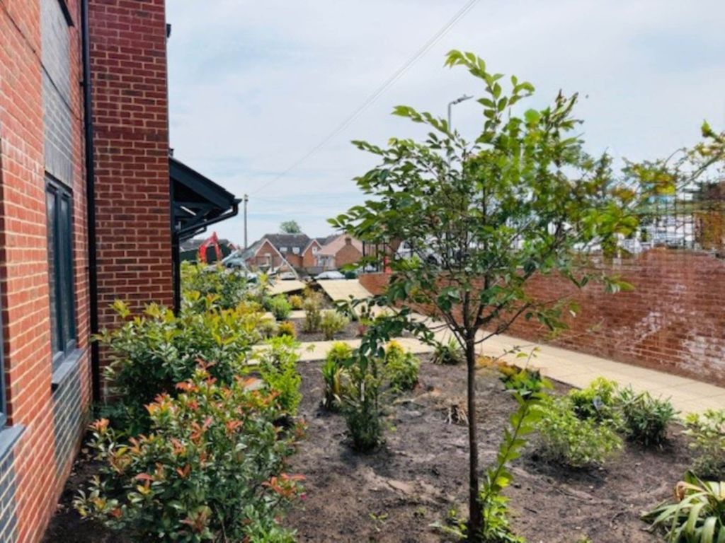 Property photo 2 of 13