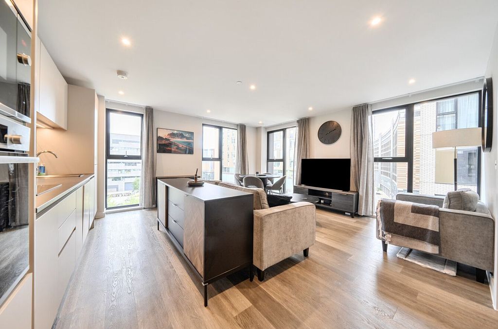 Property photo 1 of 14