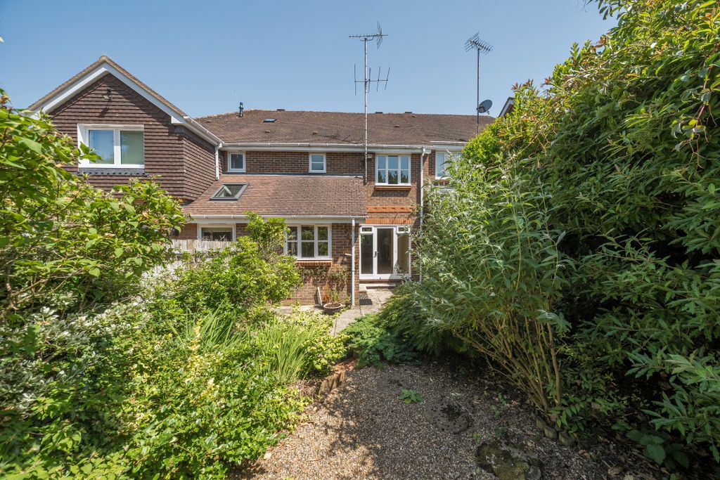 Property photo 2 of 17