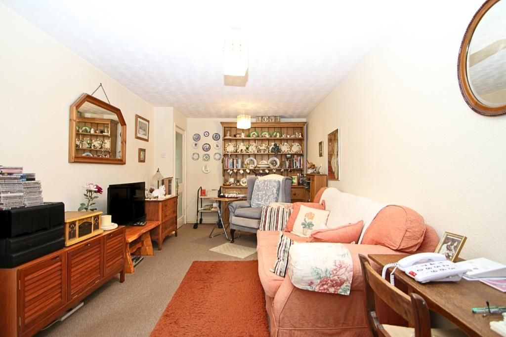 Property photo 3 of 12