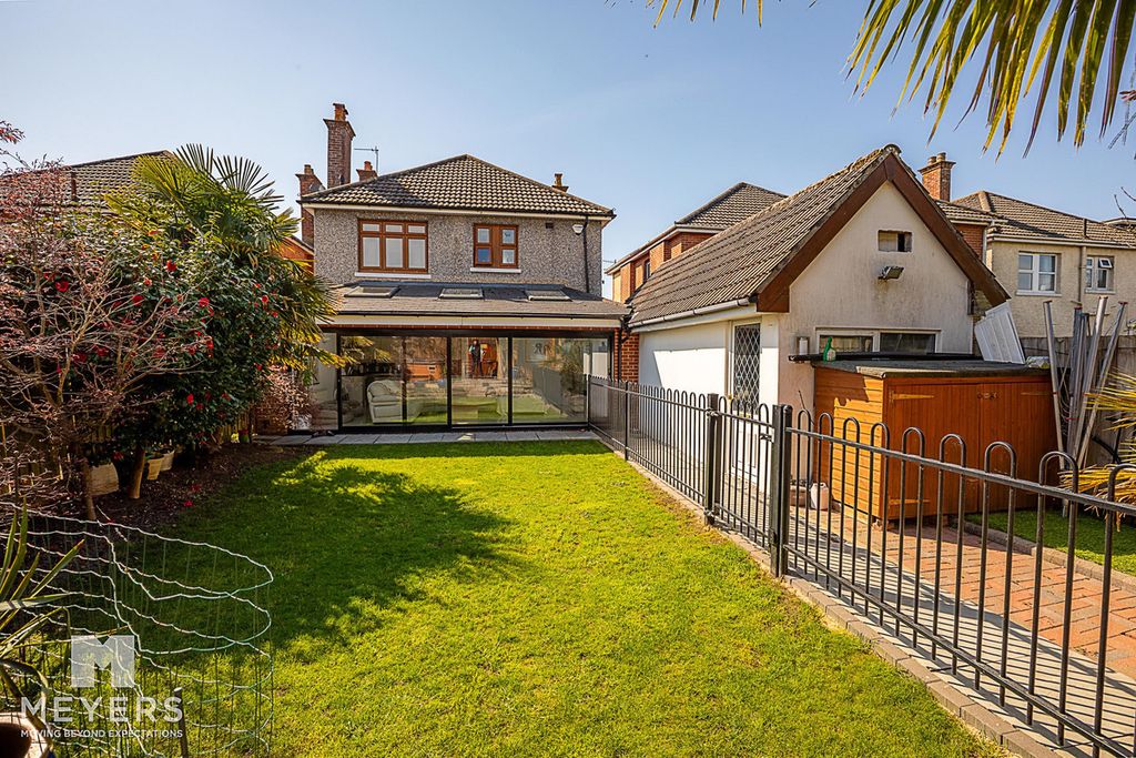 Property photo 1 of 21