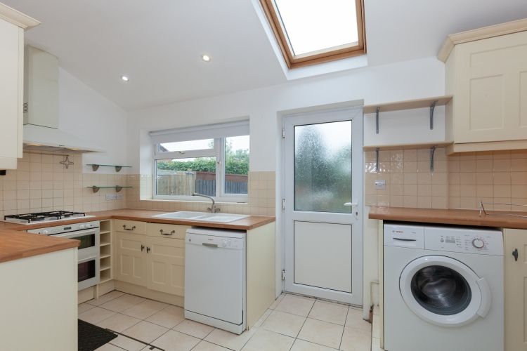 Property photo 2 of 11 238397