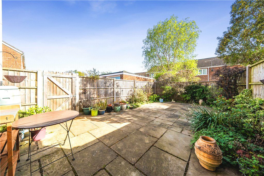 Property photo 2 of 12 Picture No. 20