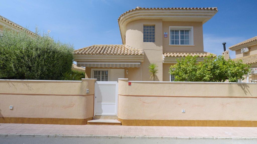 Property photo 1 of 49