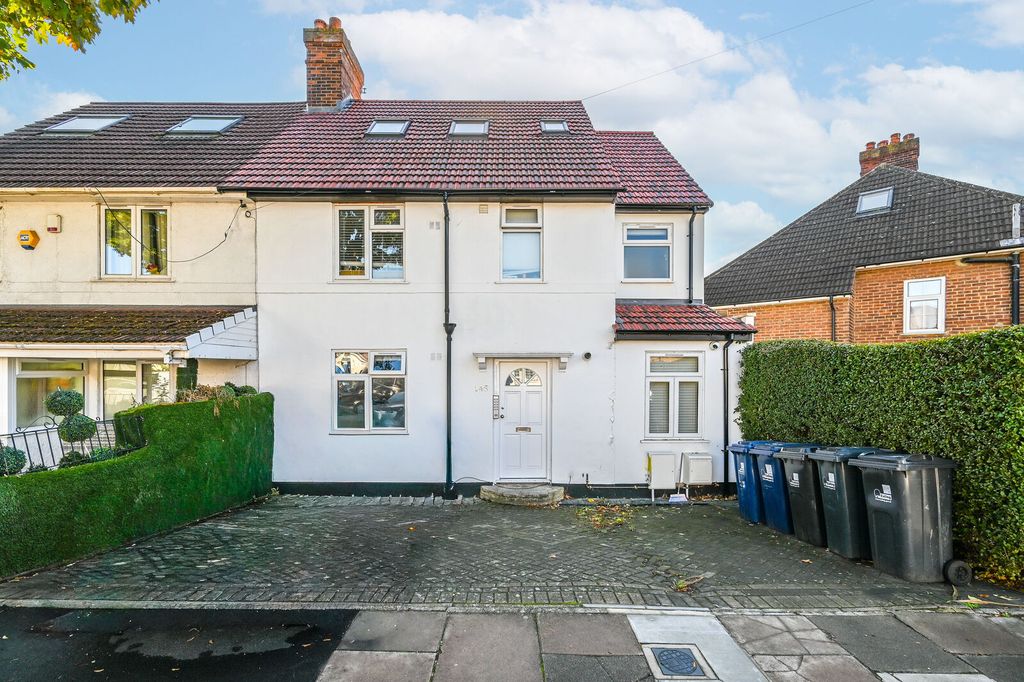 Property photo 2 of 5
