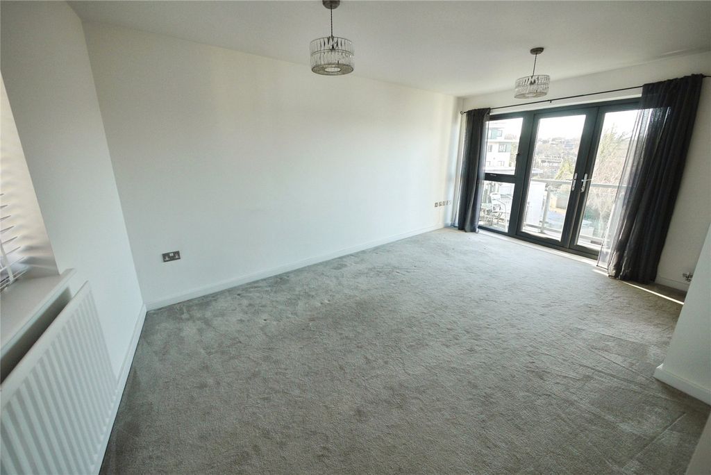 Property photo 2 of 11 Lounge/Dining Room