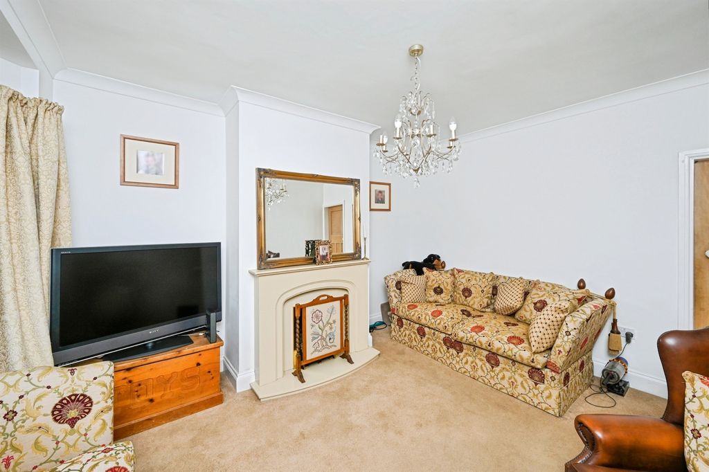 Property photo 3 of 21