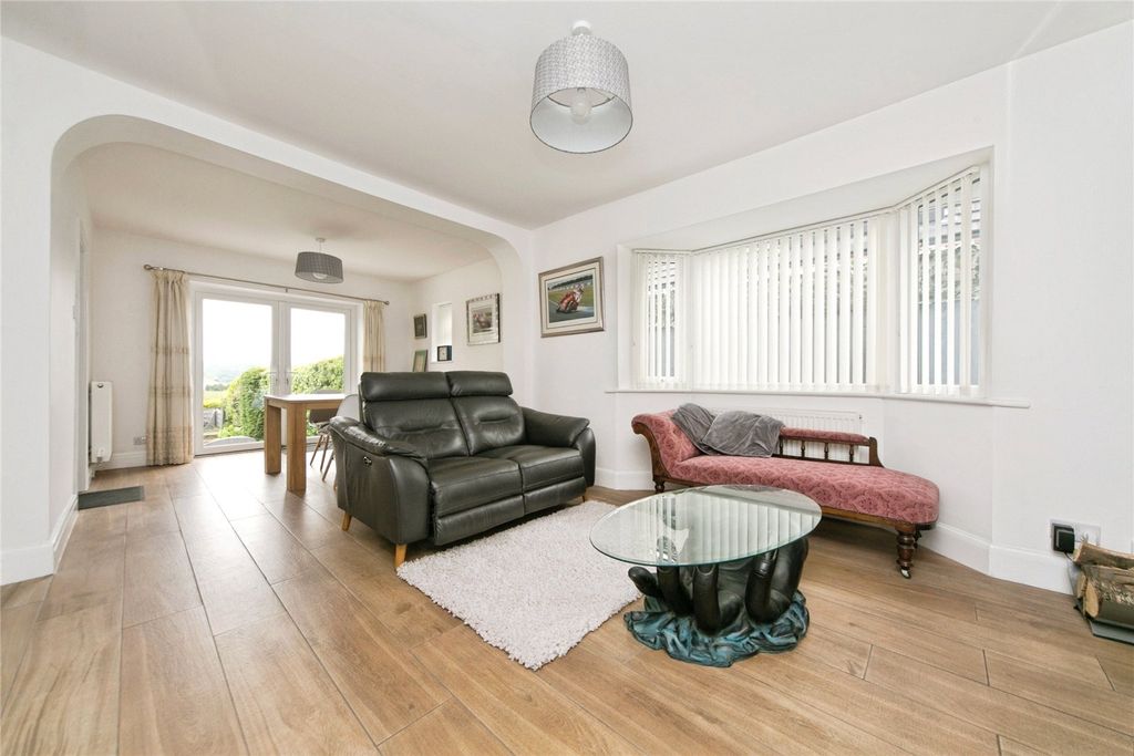 Property photo 2 of 23 Picture No. 19