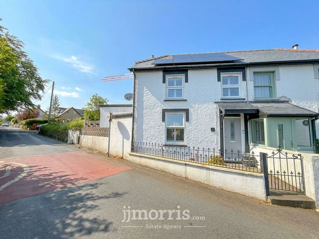 Property photo 1 of 27