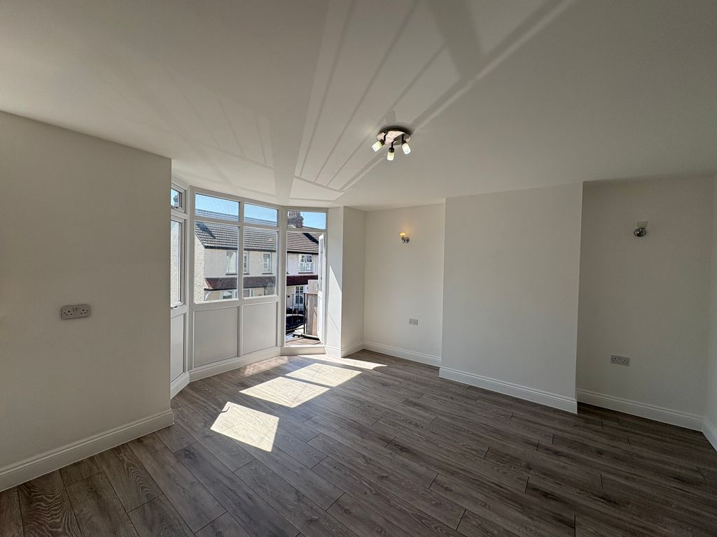 Property photo 3 of 11 Open Plan Living Area