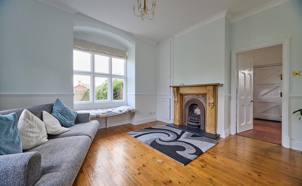Property photo 2 of 12 Cricks Retreat Great Glen  10.Jpg