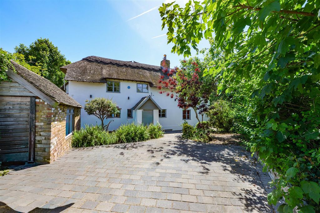 Property photo 1 of 30 The Thatched Cottage21.Jpg