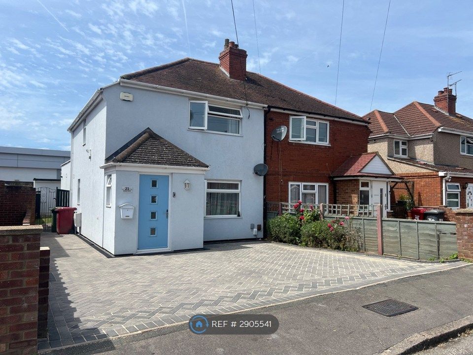 Property photo 2 of 13
