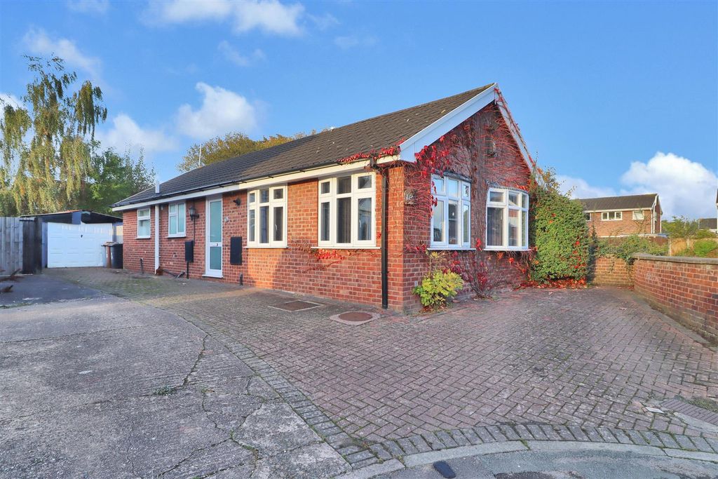 Property photo 1 of 13