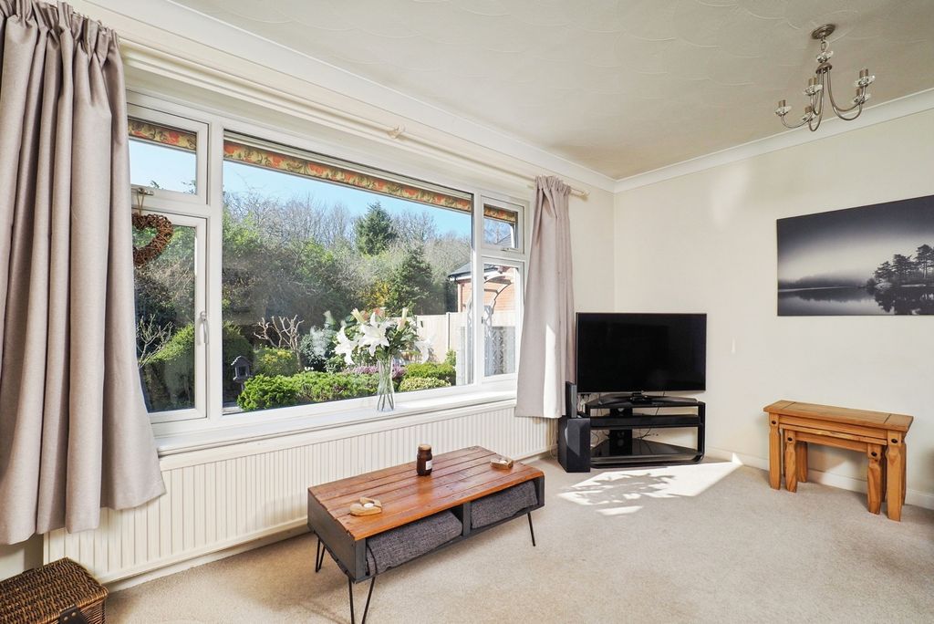 Property photo 3 of 22 Pbox-Img.Jpg